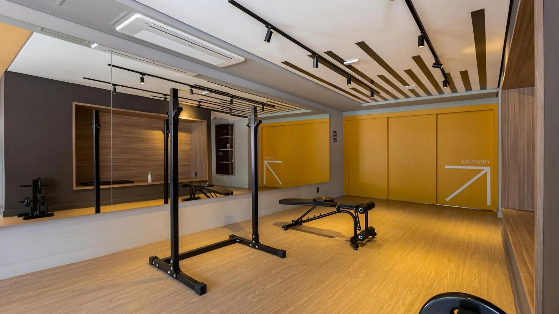 Easy Star - Belo Studio Com Varanda Em Perdizes - Kw01I San Paolo 0*,  Brasile